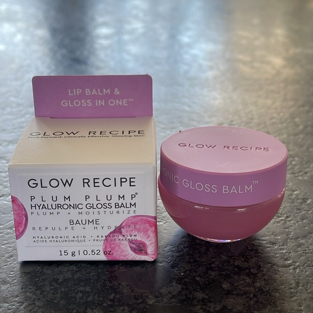 Glow Recipe Plum Plump Hyaluronic Gloss Balm high shine - Picture 7 of 8